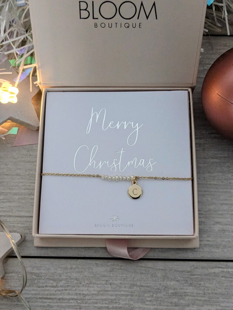 #Christmas Gift Guide for Her: Ultimate Holiday Gifts to Make This Season Extra Special